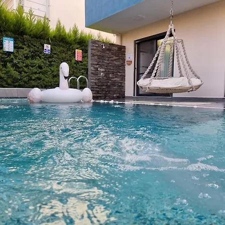 Villa Oyster Park Isitmali Yildiz Efektli Cocuk Havuzlu