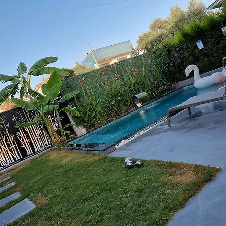 Oyster Park Isitmali Yildiz Efektli Cocuk Havuzlu Villa Aydin