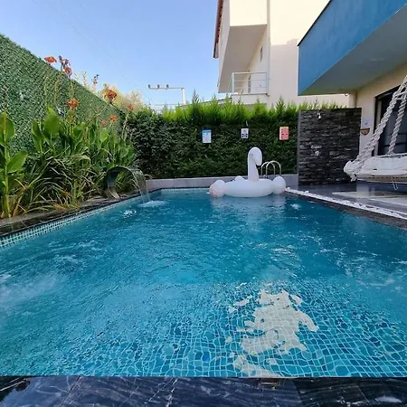 Villa Oyster Park Isitmali Yildiz Efektli Cocuk Havuzlu