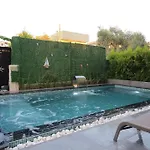 Oyster Park Heated Pool *