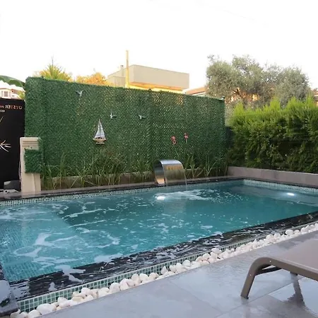 Oyster Park Isitmali Yildiz Efektli Cocuk Havuzlu *