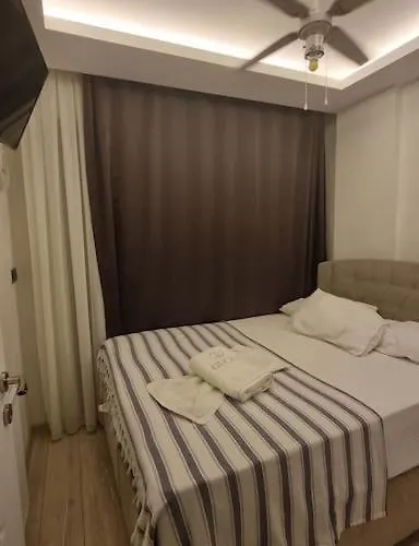 Oyster Park Isitmali Yildiz Efektli Cocuk Havuzlu * Aydin