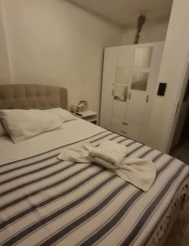 Oyster Park Isitmali Yildiz Efektli Cocuk Havuzlu Vila