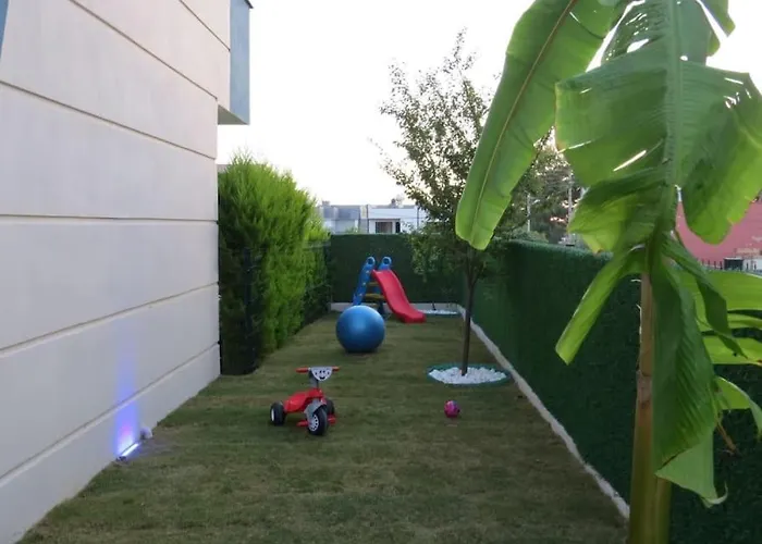 Vila Oyster Park Isitmali Yildiz Efektli Cocuk Havuzlu