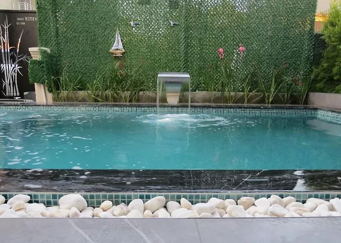 Oyster Park Isitmali Yildiz Efektli Cocuk Havuzlu Vila Aydin